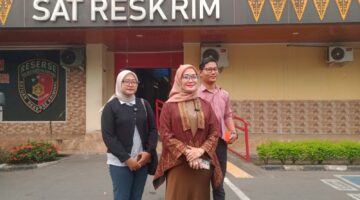 Foto : Kuasa hukum dan Kakak Perempuan Korban Begal
