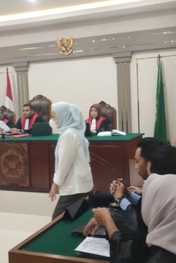 Bongkar! Dugaan Penipuan Rp7 Miliar, Tuti Apriyani Tak Ditahan! Kuasa Hukum Korban Pertanyakan Rasa Keadilan