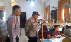 Tekan Pengangguran, Polsek Buay Madang Timur Latih Warga Bersihkan Sarang Burung Walet