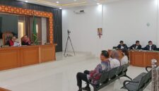 Saat ketiga terdakwa Jalani sidang perdana di PN Tipikor Palembang, Kamis (22/10/2026)