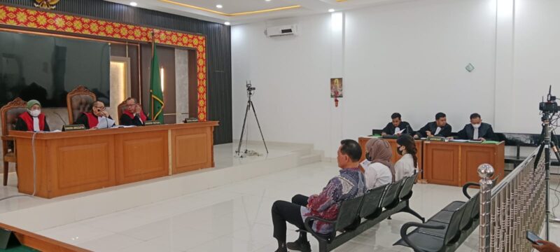 Saat ketiga terdakwa Jalani sidang perdana di PN Tipikor Palembang, Kamis (22/10/2026)