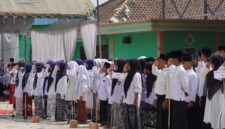 Foto suasana saat santri memperingati hari Santri Nasional di ponpes An-nur di Desa Tebing kec.Lempuing. kabupaten OKI