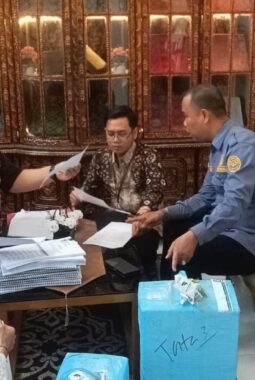 KPK Kembali Limpahkan Dakwaan 5 Tersangka Kasus Smartboard-Chromebook Muara Enim ke PN Tipikor