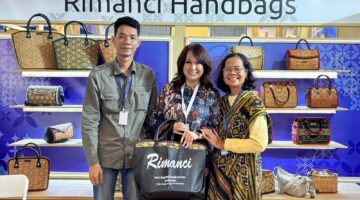 Pertamina Patra Niaga Regional Sumbagsel Bawa Kerajinan Anyaman Bambu Rimanci Handbags Menjangkau Pasar Internasional