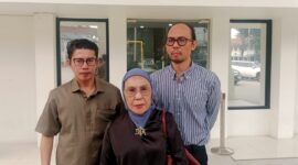 Kuasa hukum pemohon, Albert John Lorenz, Titis Rachmawati, SH, MH, saat ditemui di PN Palembang, Jumat (23/10/2026).