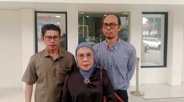 Kuasa hukum pemohon, Albert John Lorenz, Titis Rachmawati, SH, MH, saat ditemui di PN Palembang, Jumat (23/10/2026).