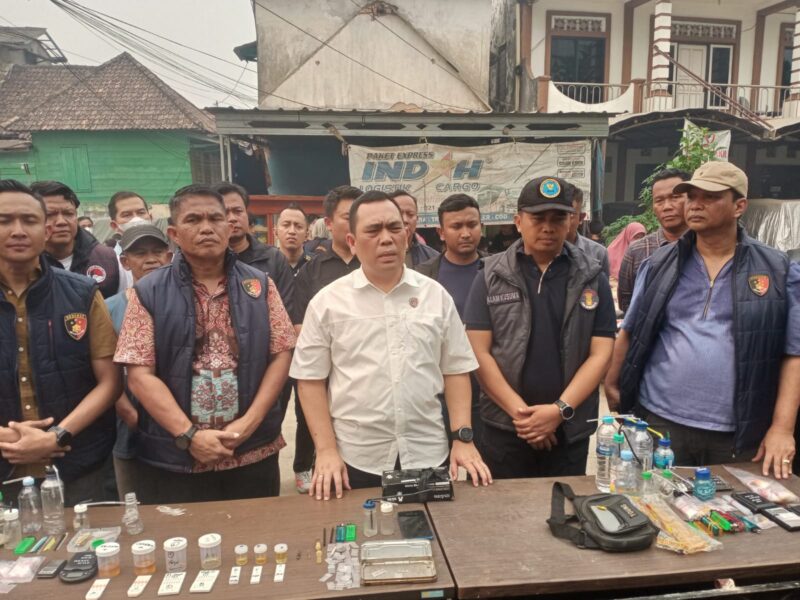Kembali Digerebek, Tujuh Orang Diamankan dari Kampung Narkoba Lorong Manggar