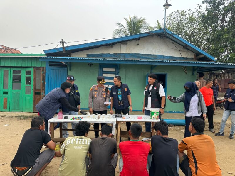 Foto lokasi dan warga yang hasil tes urine positi