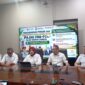 Kepala Bapenda Palembang Jamiah Haryanti saat menggelar konferensi pers di Bapenda Palembang.