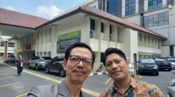 Foto Kuasa hukum Hayana, Arief Budiman SH MH saat berada di Pengadilan Negeri (PN) Tangerang, Rabu (28/10/2026)