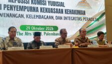 Foto Komisi Yudisial (KY) saat melakukan diskusi publik tentang penguatan kewenangan, kelembagaan, dan integritas peradilan di The Alts Hotel Palembang, Kamis (29/10/2026).
